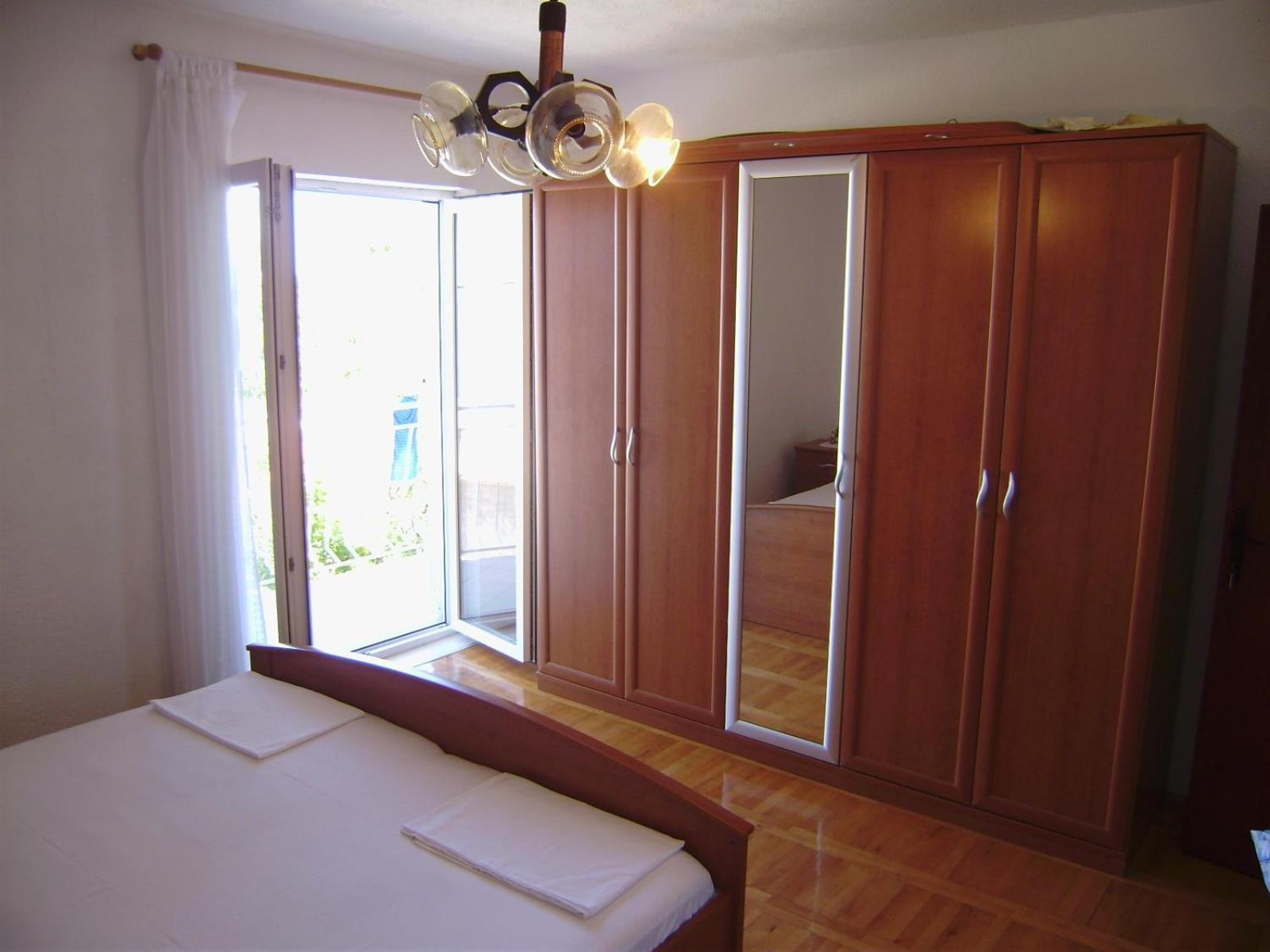 Guest House Adria Сен Екстериор снимка